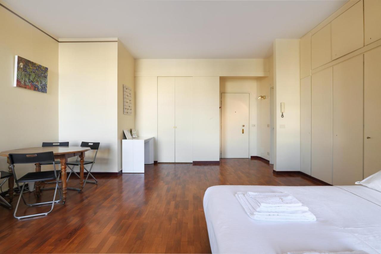 Duomo Luxury Apartment VII Мілан Екстер'єр фото