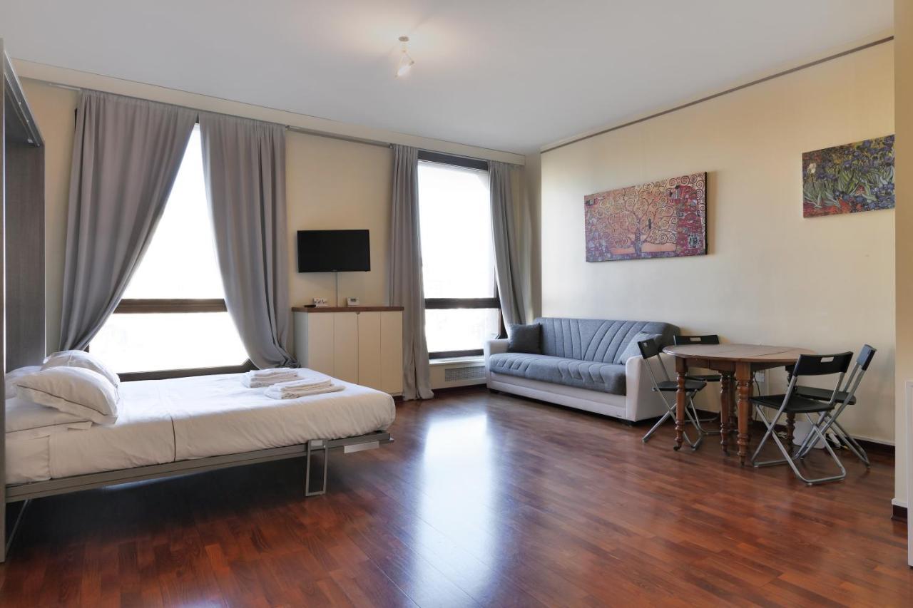 Duomo Luxury Apartment VII Мілан Екстер'єр фото